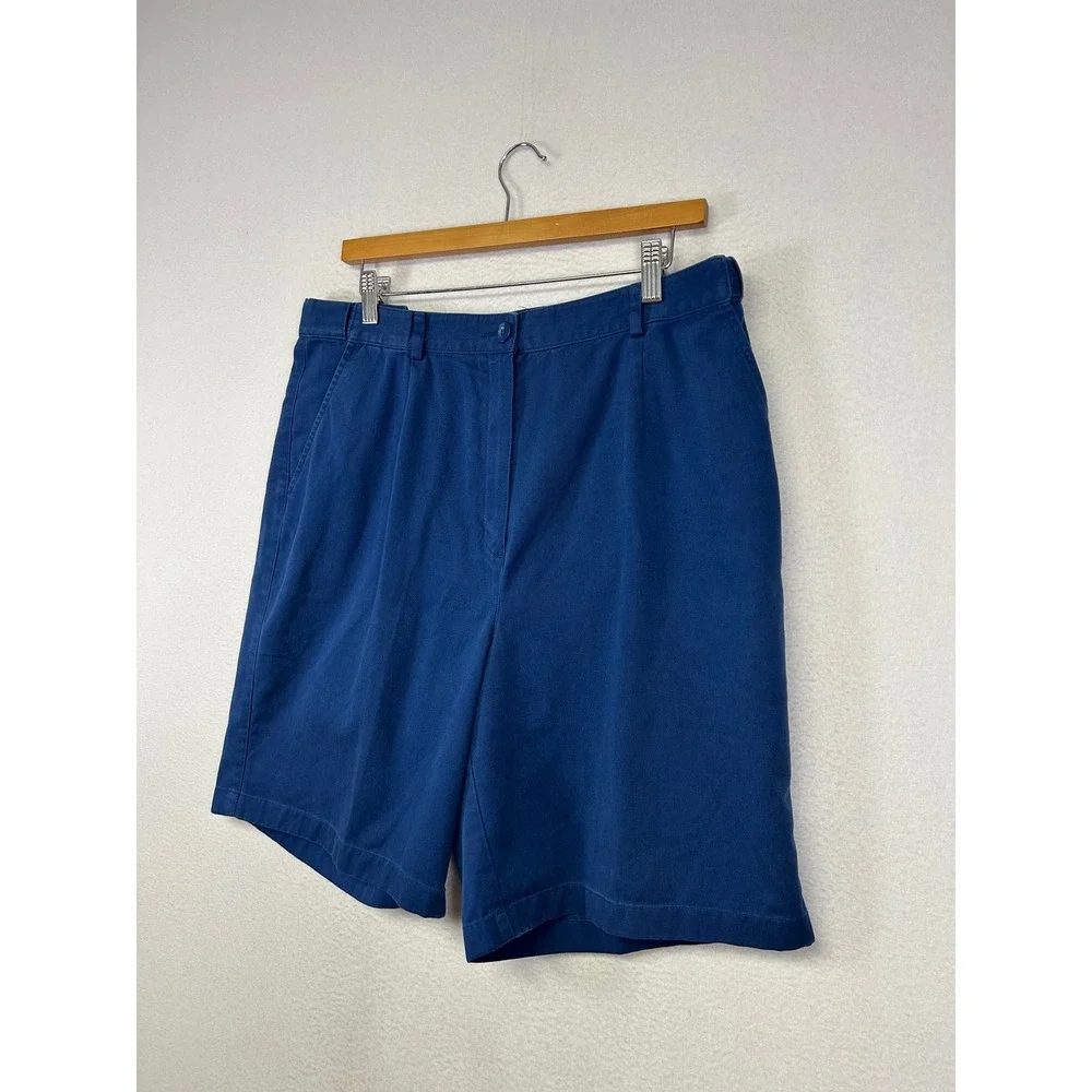 Preppy L.L.Bean Women 16 Blue High Rise Pleated Cotton Chino Shorts Original Fit
